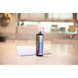 Detergente per vetri e specchi 100% naturale e profumato product photo