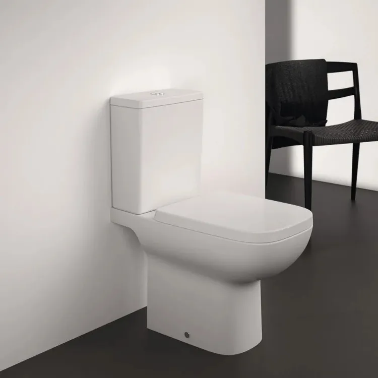 I.Life A wc con sedile avvolgente rallentato a terra e cassetta bianco lucido codice prod: T453101 T452701 T472301 product photo